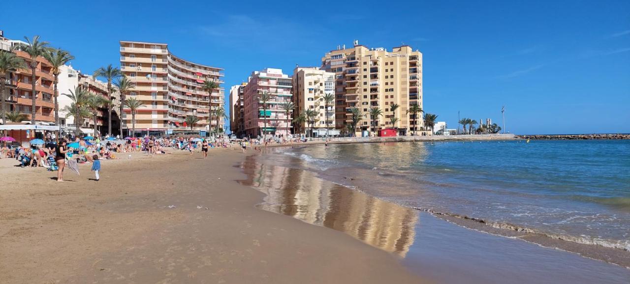 Torrevieja 2 Bedroom Holiday Apartment Exterior foto